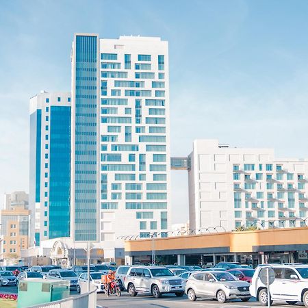Abesq Doha Hotel And Residences, An Ihg Hotel Exterior photo Al-Emarat Hospital