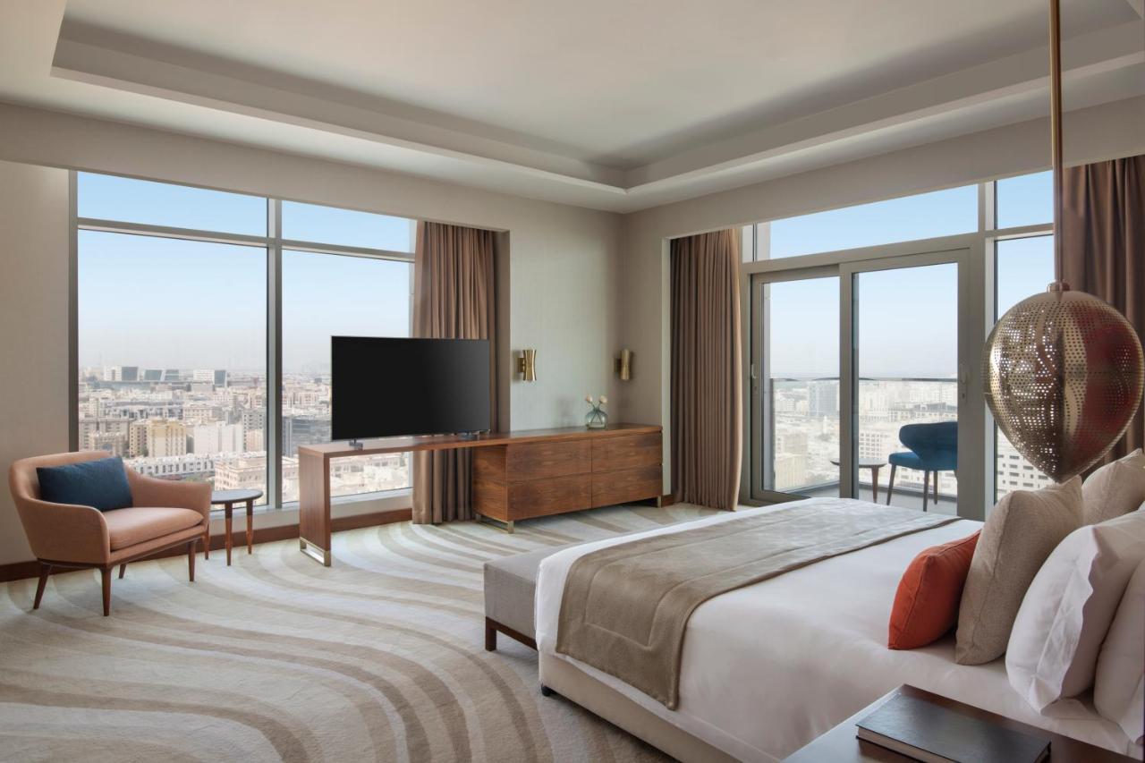 Abesq Doha Hotel And Residences, An Ihg Hotel Exterior photo A bedroom at the hotel