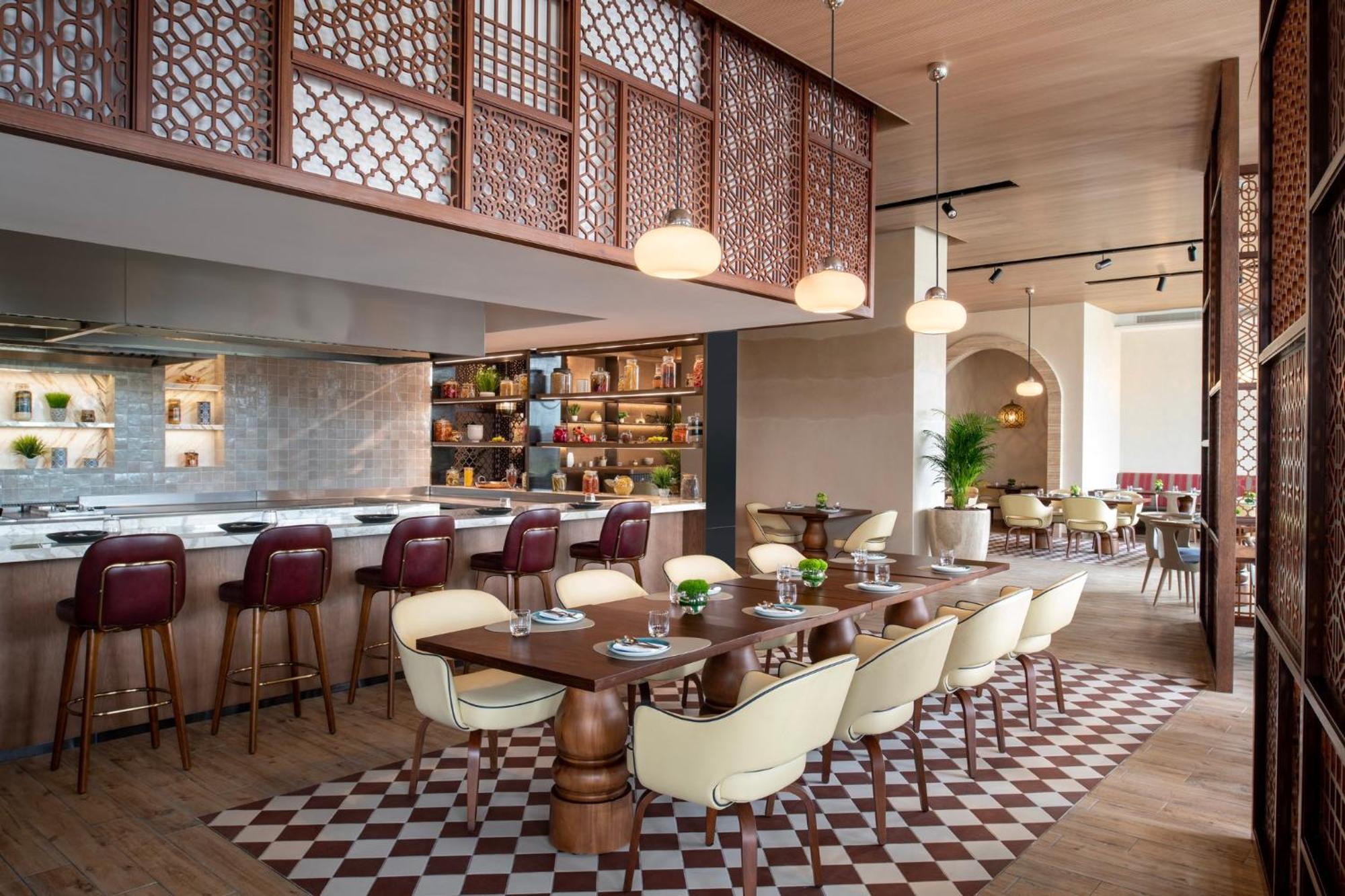 Abesq Doha Hotel And Residences, An Ihg Hotel Exterior photo The restaurant