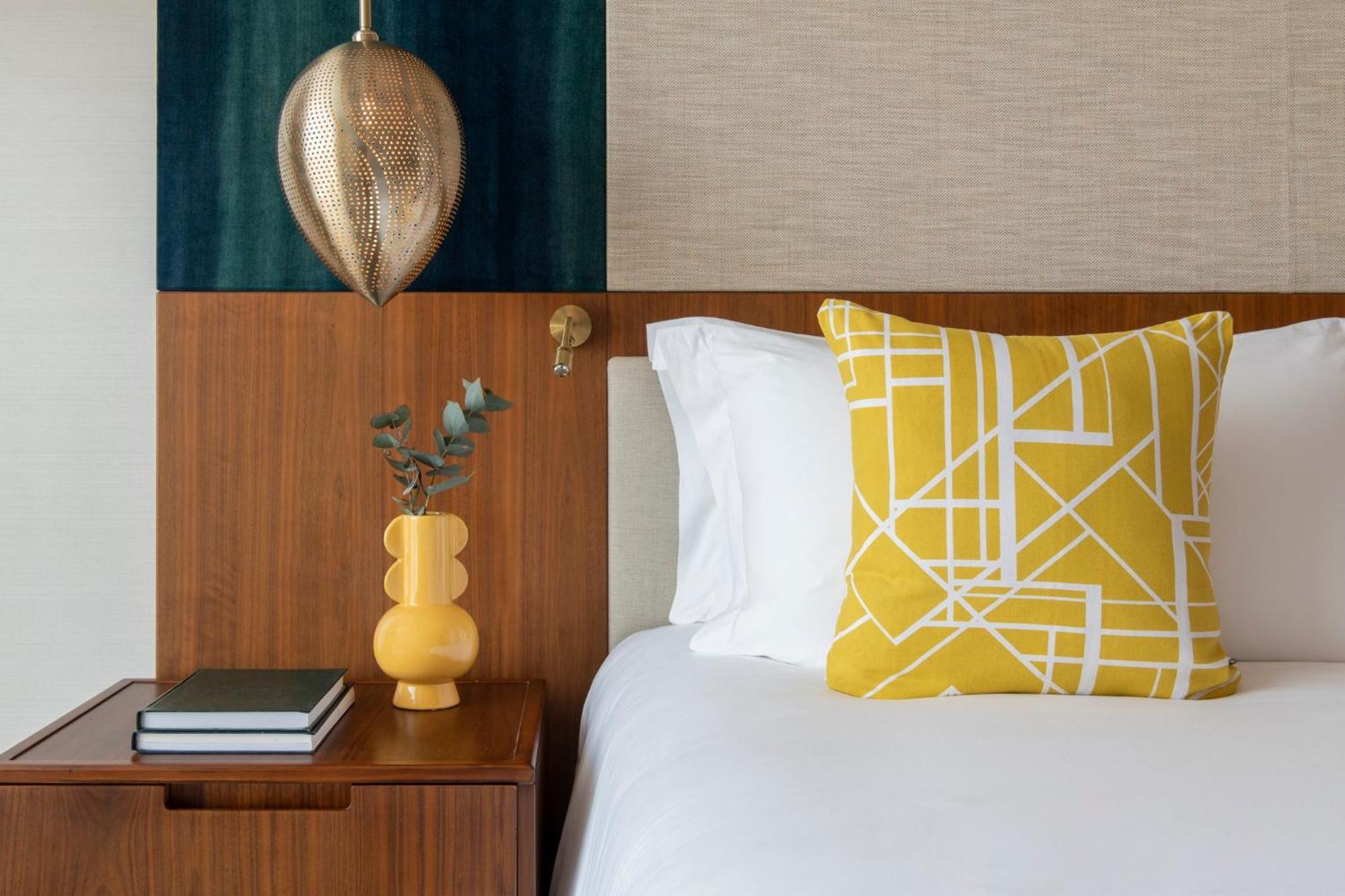Abesq Doha Hotel And Residences, An Ihg Hotel Exterior photo A bedroom at the Standard East Village